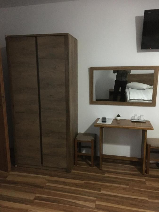 Hotel Casa Popa'S à Cîrţişoara Extérieur photo